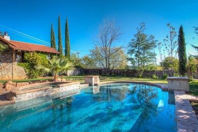 1306 Willis St, Redding, CA 96001 - photo 3