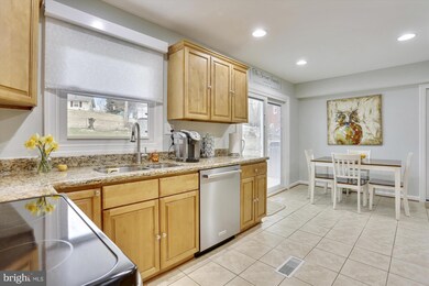 12806 Kernel Cir, Bowie, MD 20715 - photo 6