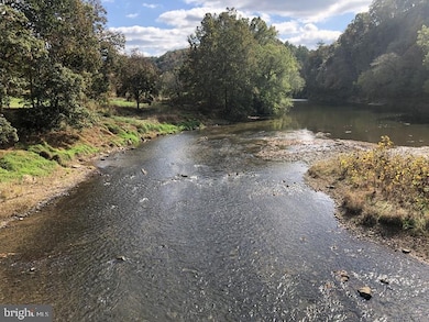 1237 River Bend Dr, Paw Paw, WV 25434 - photo 7