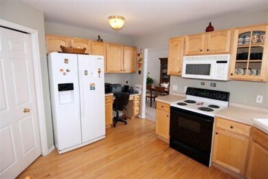 3714 Meadow View Dr unit 77, Dexter, MI 48130 - photo 3