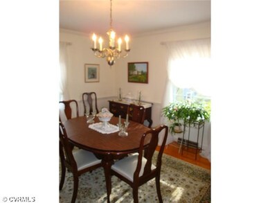 Dining Room - Freshly Painted, open to living room