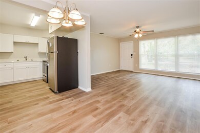 unlisted-address, Orlando, FL 32807 - photo 3