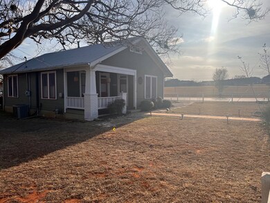 501 Post Oak Rd, Fredericksburg, TX 78624 - photo 4