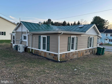 219 Seventh Ave, Luray, VA 22835 - photo 3