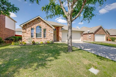 827 Austin Ln, Lavon, TX 75166 - photo 2