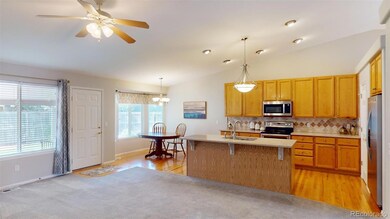 Kitchen & breakfast nook
