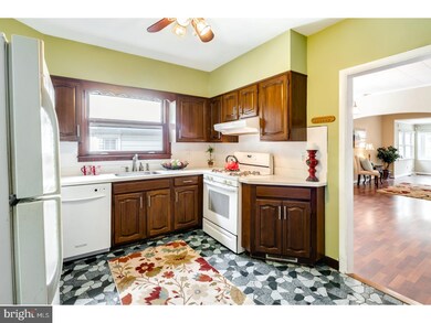 117 E Wayne Terrace, Collingswood, NJ 08108 - photo 6