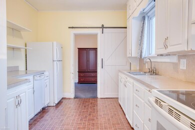 1330 W King St, Owosso, MI 48867 - photo 7