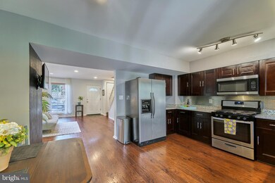 13549 Deerwater Dr, Germantown, MD 20874 - photo 6