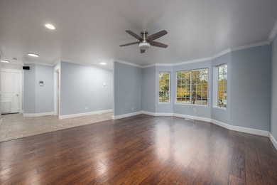 30-web-or-mls-11-4-25 530 NE Majesty Lan