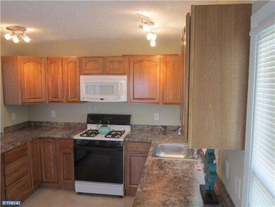 38 Berkshire Ln, Willingboro, NJ 08046 - photo 2