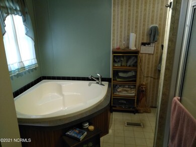 5724 Temperance Hall Rd, Elm City, NC 27822 - photo 4