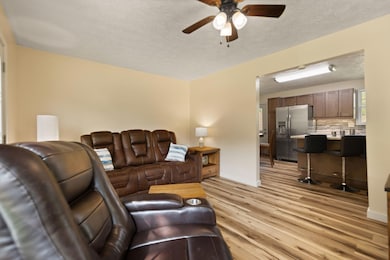 867 Chadwell Rd, Old Landing, KY 41311 - photo 6