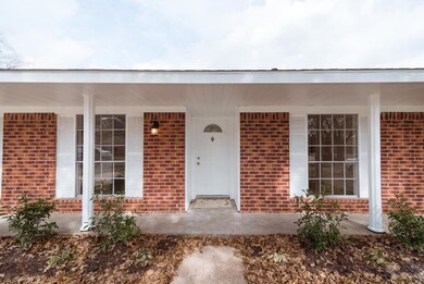 5818 Par Four Dr, Houston, TX 77088 - photo 2