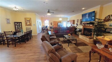 Living / Dining / Kitchen