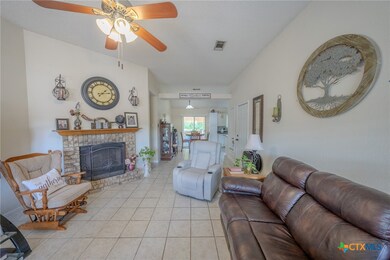 113 Campfire Cir, Copperas Cove, TX 76522 - photo 2