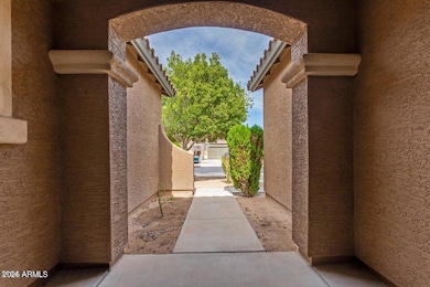 16151 W Desert Flower Dr, Goodyear, AZ 85395 - photo 3