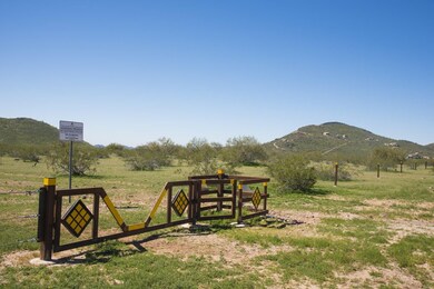 Nearby Trailhead