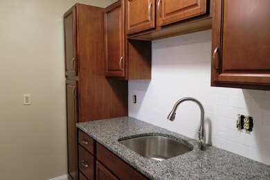 200 Brookside Dr unit B, Andover, MA 01810 - photo 4