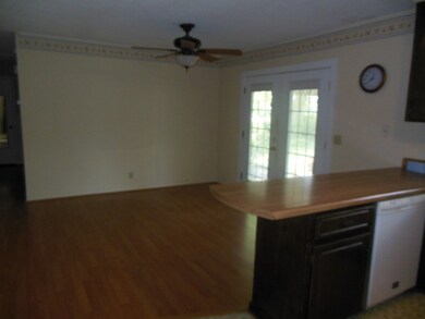Bar & Dining Room