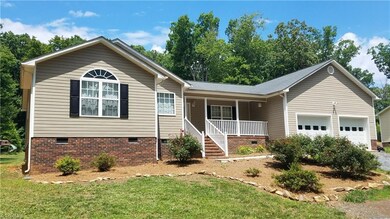 522 Skycrest Country Rd, Asheboro, NC 27205 - photo 3