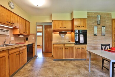 5405 Willowwood Rd, Columbus, OH 43229 - photo 5