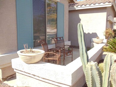 5062 S Peachwood Dr, Gilbert, AZ 85298 - photo 2