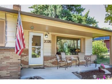 2026 W Scenic Dr, the Dalles, OR 97058 - photo 4