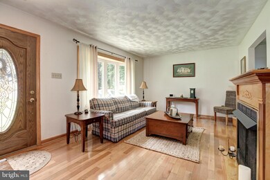 5860 Melville Rd, Sykesville, MD 21784 - photo 5