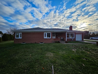 427 Pattison St, Saint Marys, PA 15857 - photo 2