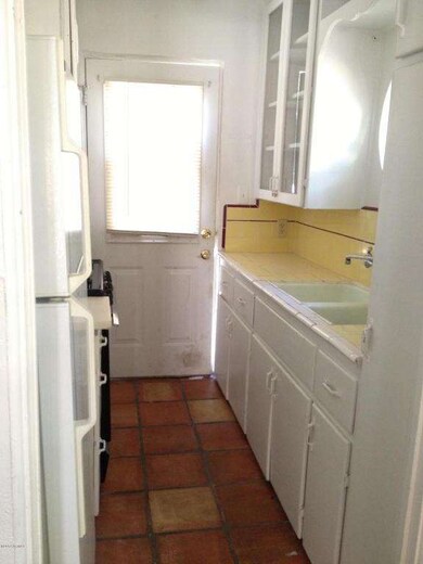 Kitchen (3)