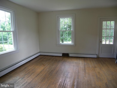 35336 Appalachian Trail Rd, Round Hill, VA 20141 - photo 3