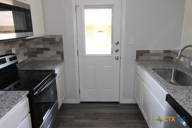 134 Wind Ridge Dr unit B, Copperas Cove, TX 76522 - photo 4