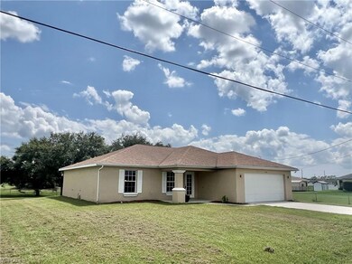 210 Manasota St, Fort Myers, FL 33913 - photo 3