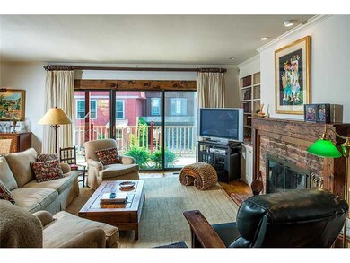 603 Steamboat Rd unit 2, Greenwich, CT 06830 - photo 2