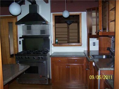 Kitchen Outstanding!