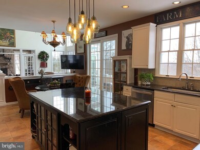 4456 Country View Dr, Doylestown, PA 18902 - photo 5