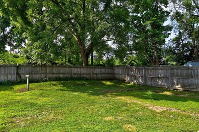 8 Hampton Ave, Rensselaer, NY 12144 - photo 5