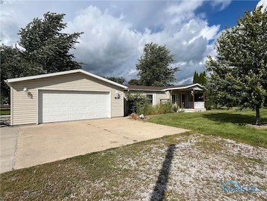 155 Navajo Trail, Montpelier, OH 43543 - photo 4