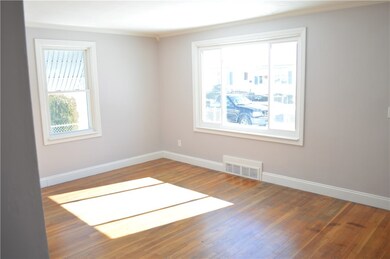 112 Dawson St, Pawtucket, RI 02861 - photo 2