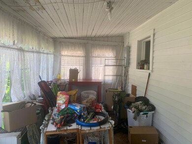 154 W Hunter St, Logan, OH 43138 - photo 6