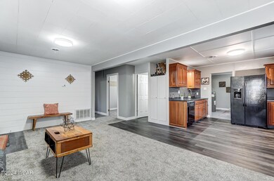 008_1020 Pearson St
