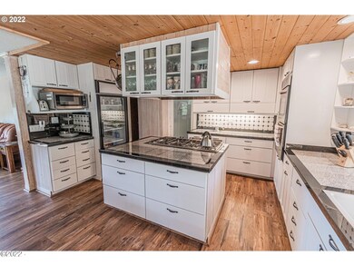 850 SE 31st St, Lincoln City, OR 97367 - photo 6