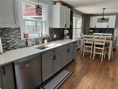 74 Mountain Laurel Dr, Cranston, RI 02920 - photo 5