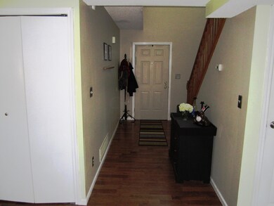 3 ENTRY TOWARDS FRONT DOOR
