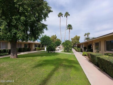 10933 W Santa fe Dr unit 15B, Sun City, AZ 85351 - photo 3