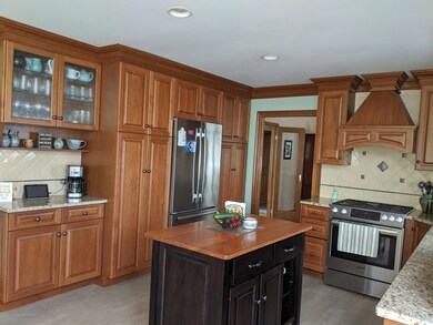 14 Country Squire Ln, Holmdel, NJ 07733 - photo 5