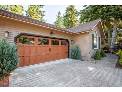 2357 S 22nd Ct, Florence, OR 97439 - photo 3