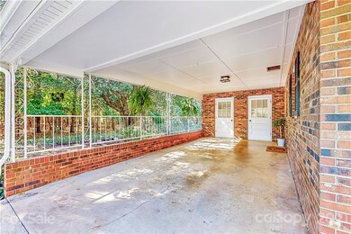 121 Devon Ln, Statesville, NC 28625 - photo 6