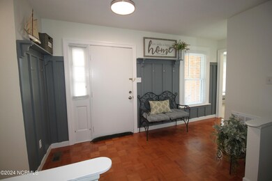 201 University Dr, Jacksonville, NC 28546 - photo 3